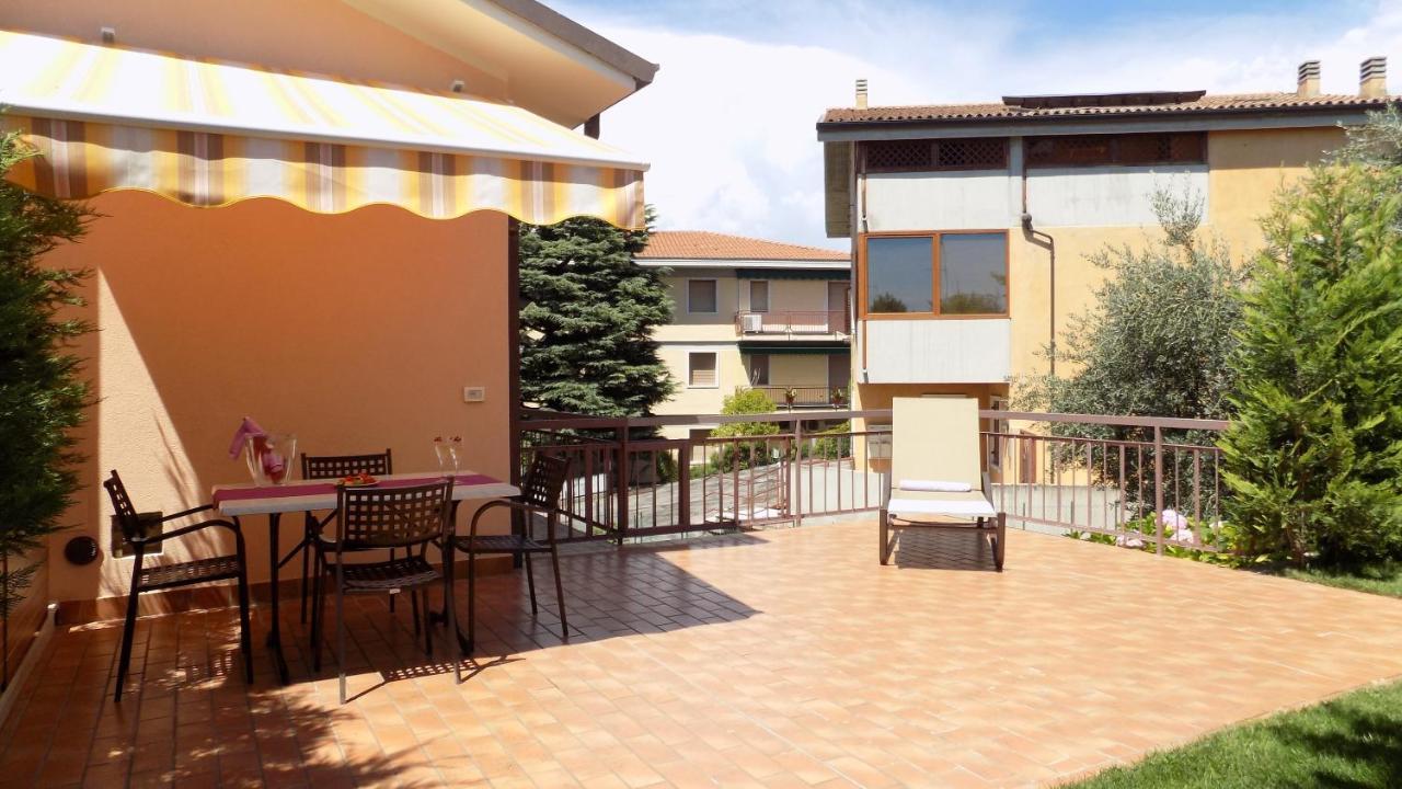 Millyholidays - Apartment Lilla - Center - Nearby Beach - Private Garden - Spa Pool Bardolino Exterior foto
